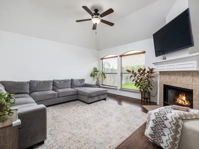 Living area at 536 W Metcalfe St - 3 bed 2 bath home