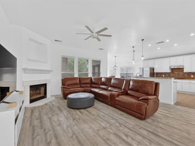 Living area at 545 Manchester Ln - 4 bed 3 bath home