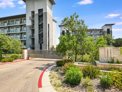 Kitchen at 5921 Hiline RD Unit #1501 - 3 bed 2 bath home