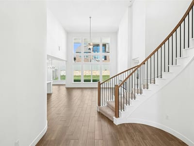 Living area at 601 River Overlook RD - 4 bed 3 bath home
