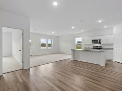 Kitchen at 604 Sunlight Lake Blvd - 3 bed 2 bath home