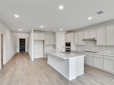 Kitchen at 623 Breeze Hollow Ln - 5 bed 4 bath home