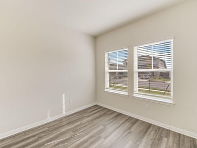 Living area at 631  Wild Spur Ln - 3 bed 2 bath home