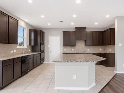 Primary bedroom at 670 Landon Samuel LOOP - 5 bed 3 bath home