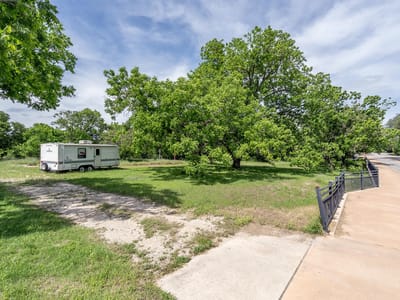 Living area at 700 Main St - AM10DLXI - MH - SLE/SLH/SBU, Liberty Hill, TX