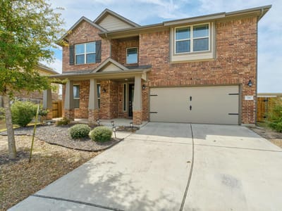 Living area at 718 Hereford Loop - 4 bed 2 bath home