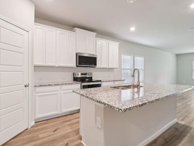 Kitchen at 759 Sue Peaks LOOP - 5 bed 3 bath home