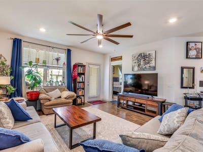 Primary bedroom at 822 Pease River WAY - 4 bed 2 bath home