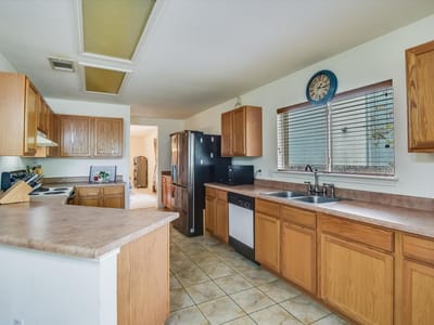 Primary bedroom at 905 E Olympic Dr - 3 bed 2 bath home