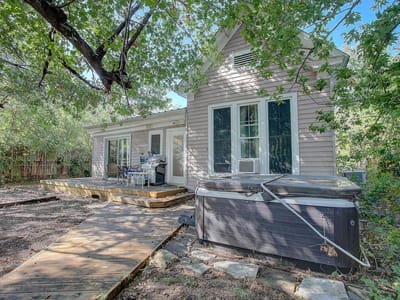 Primary bedroom at 905 S Walnut St - 4 bed 2 bath home