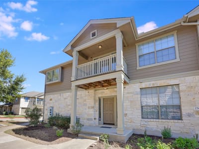 Living area at 9201 Brodie Ln Unit #2501 - 2 bed 1 bath home