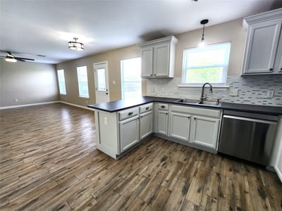 Primary bedroom at 933 Meadow Ridge Loop - 3 bed 2 bath home