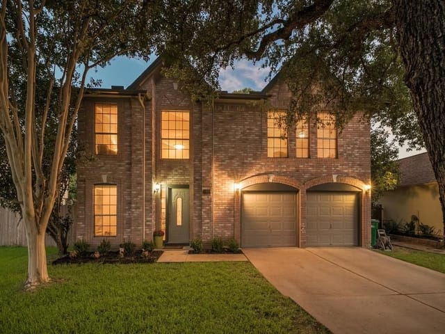 2402 Tierra Blanco Trl