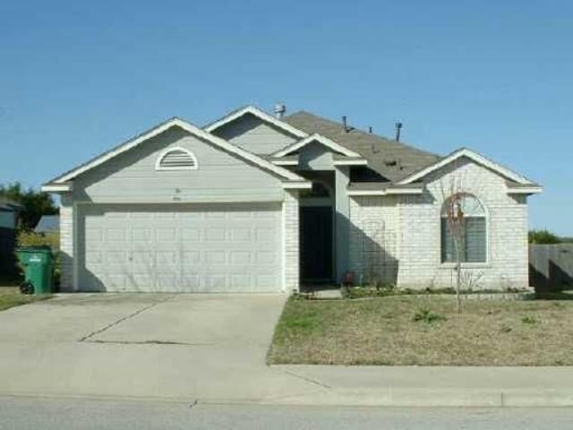 801 Maplecreek Dr
