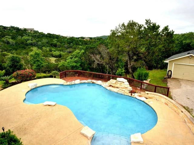8133 Breeze Way