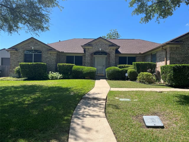 100 Adelfa DR