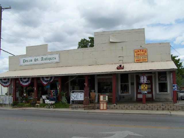100 Pecan St