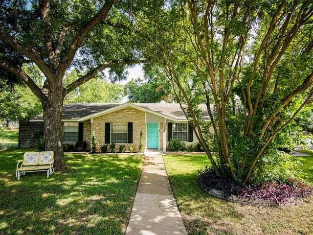 1004 Timberwood DR