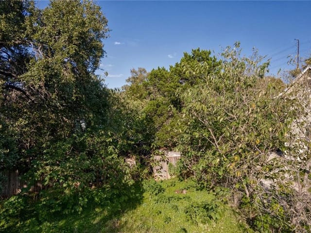 1008 W Annie St