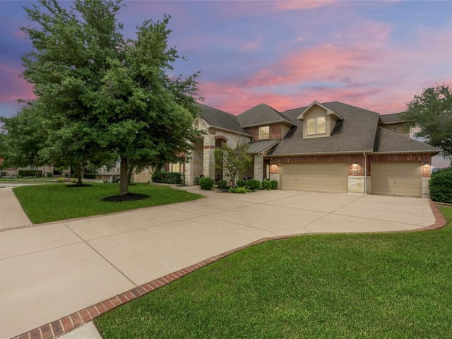 101 Granite Ln