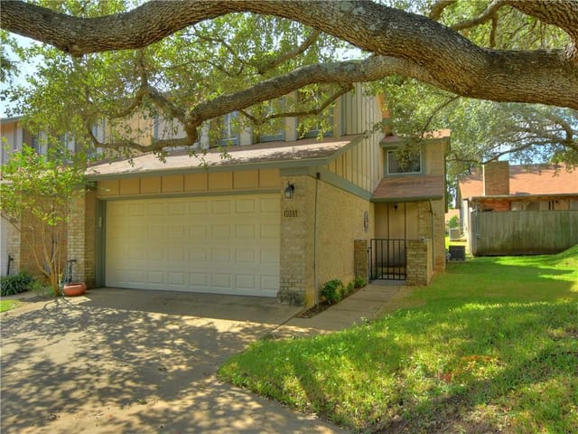 1015 Solano Dr