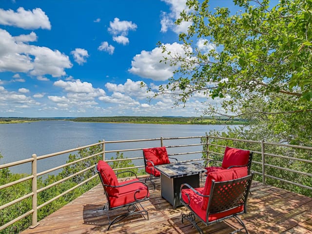 102 Center Cove I