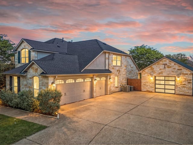 1023 Grassy Field RD