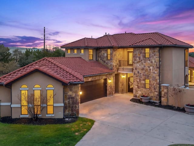 1028 Villa Hill DR