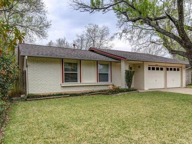10315 Timbercrest Ln