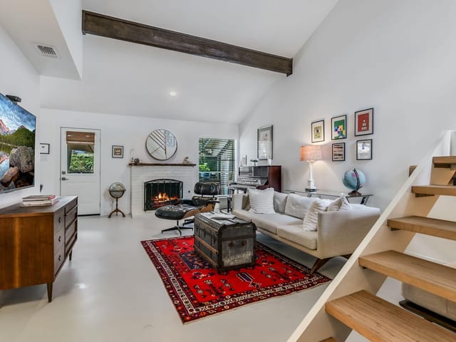 1035 Verbena Dr