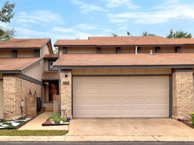 1041 Verbena Dr