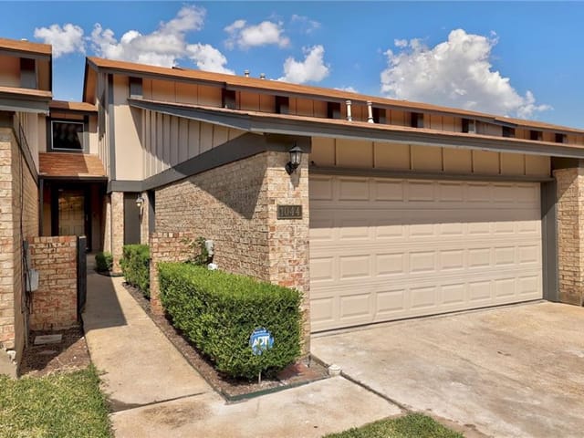 1044 Verbena Dr