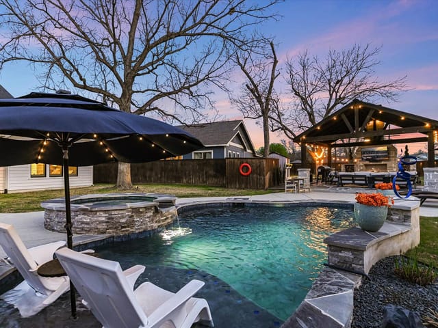 105 Retreat PL