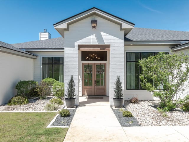 105 Taylor Creek Way