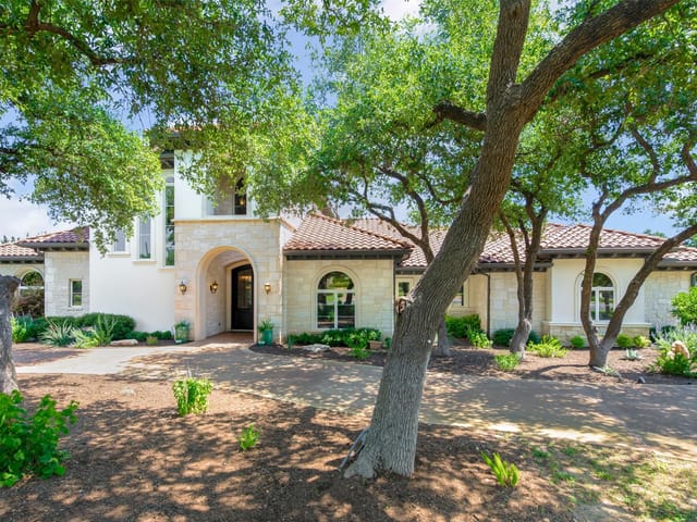 106 Harbor Hill Dr