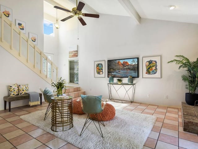 1076 Verbena Dr