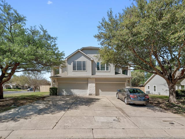 108 Prairie Springs CV