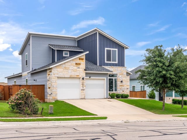10809 Charger WAY