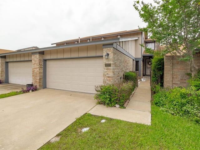 1082 Verbena Dr