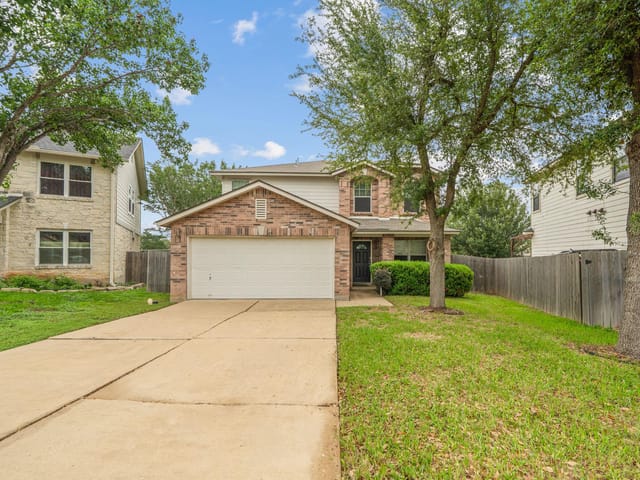 109 Comal Cv