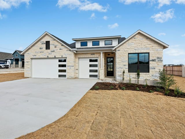 109 McNaughton Dr