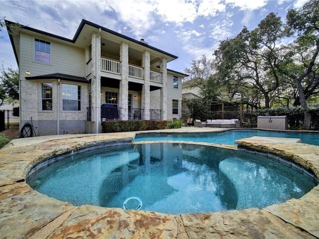 10900 Quarry Oaks Trl