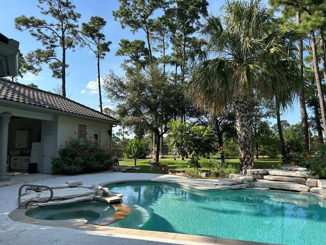 110 Pine CT