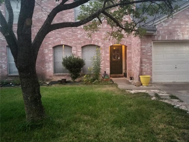 1110 Mountain View Dr