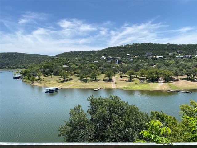 11119 Lakeside DR