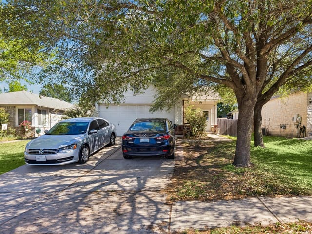 1116 Teapot DR
