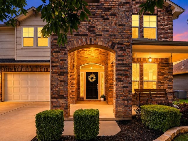 113 Bastian LN