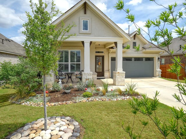 113 Cibolo Creek Loop