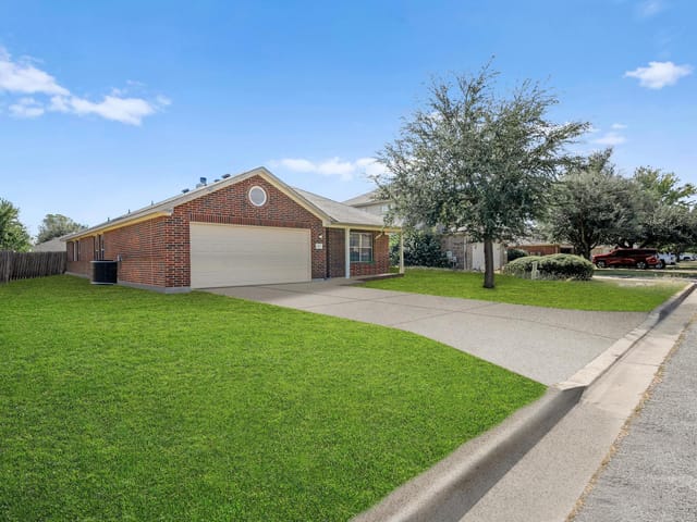 114 Gainer Dr