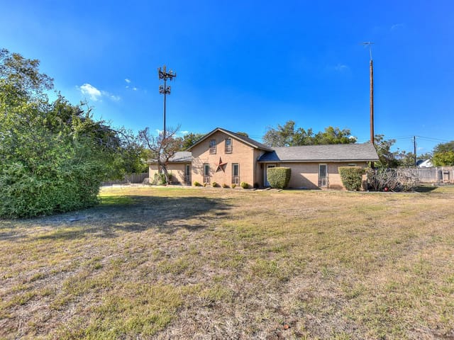 118  Oak Ridge Cir